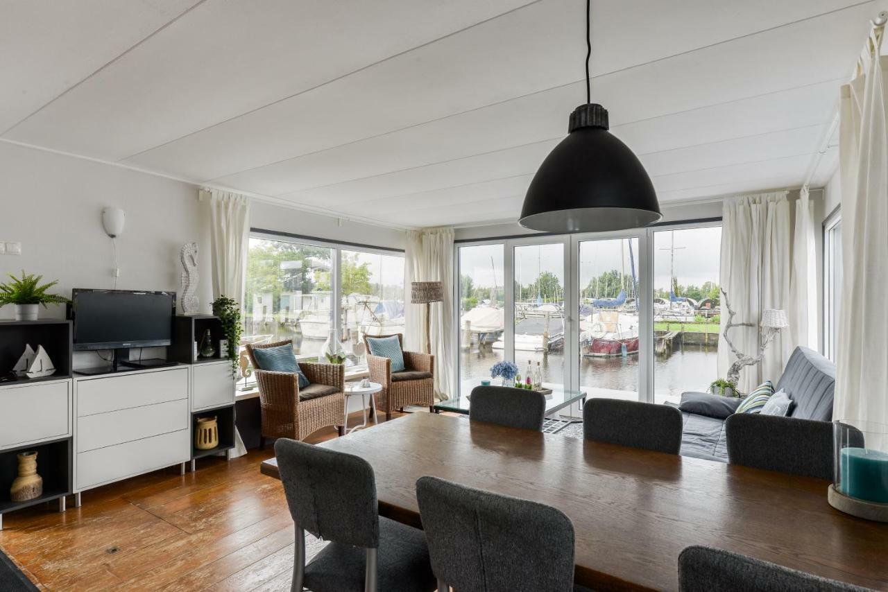 Bright And Comfortable Houseboat อัลส์เมียร์ ภายนอก รูปภาพ