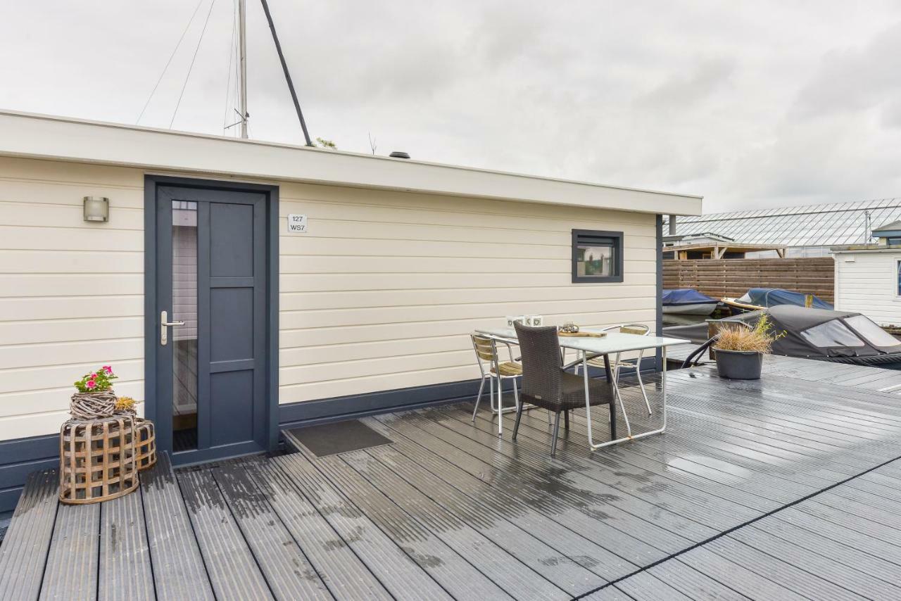 Bright And Comfortable Houseboat อัลส์เมียร์ ภายนอก รูปภาพ